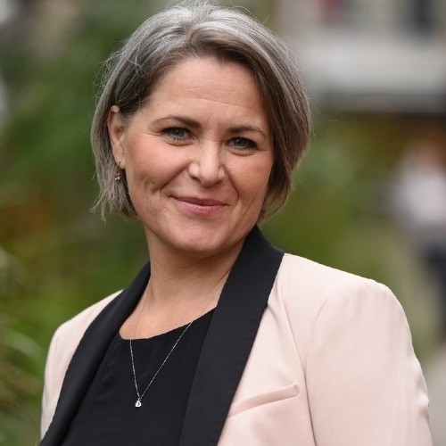 https://job-matrix.dk/wp-content/uploads/2020/03/Agnieszka-Sidenius-1.jpg